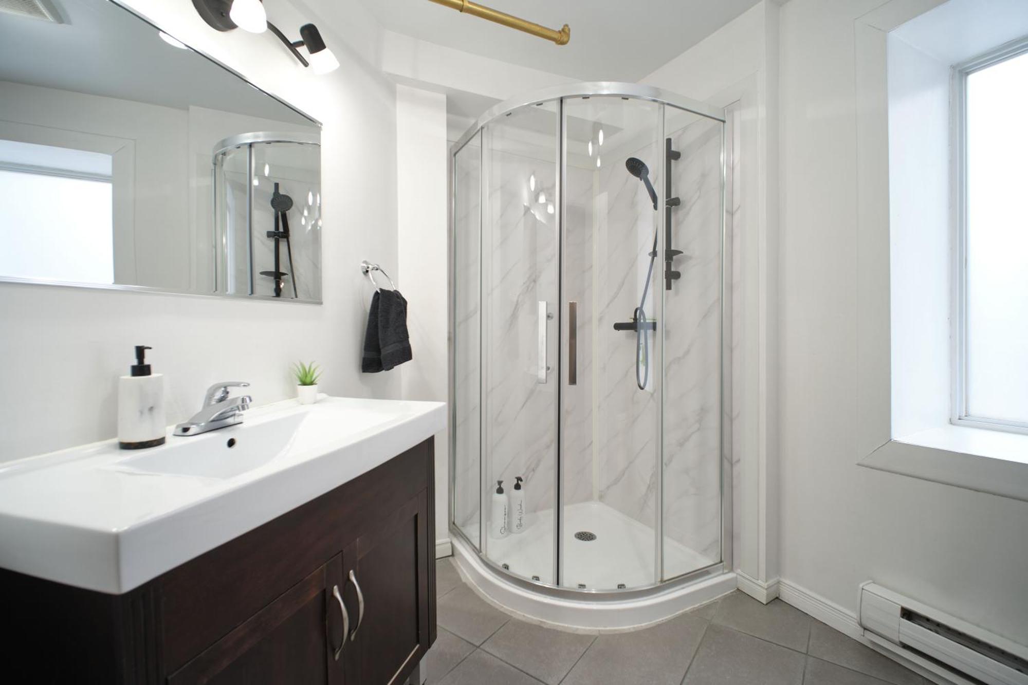 Lion'S Den // Spacious 1500 Sqft Quebec City Luaran gambar